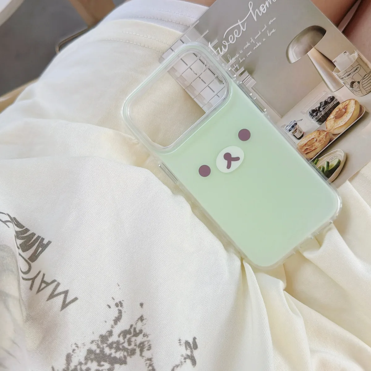 Mint Green Kawaii Bear Phone Case for iPhone 17 16 15 Pro Max