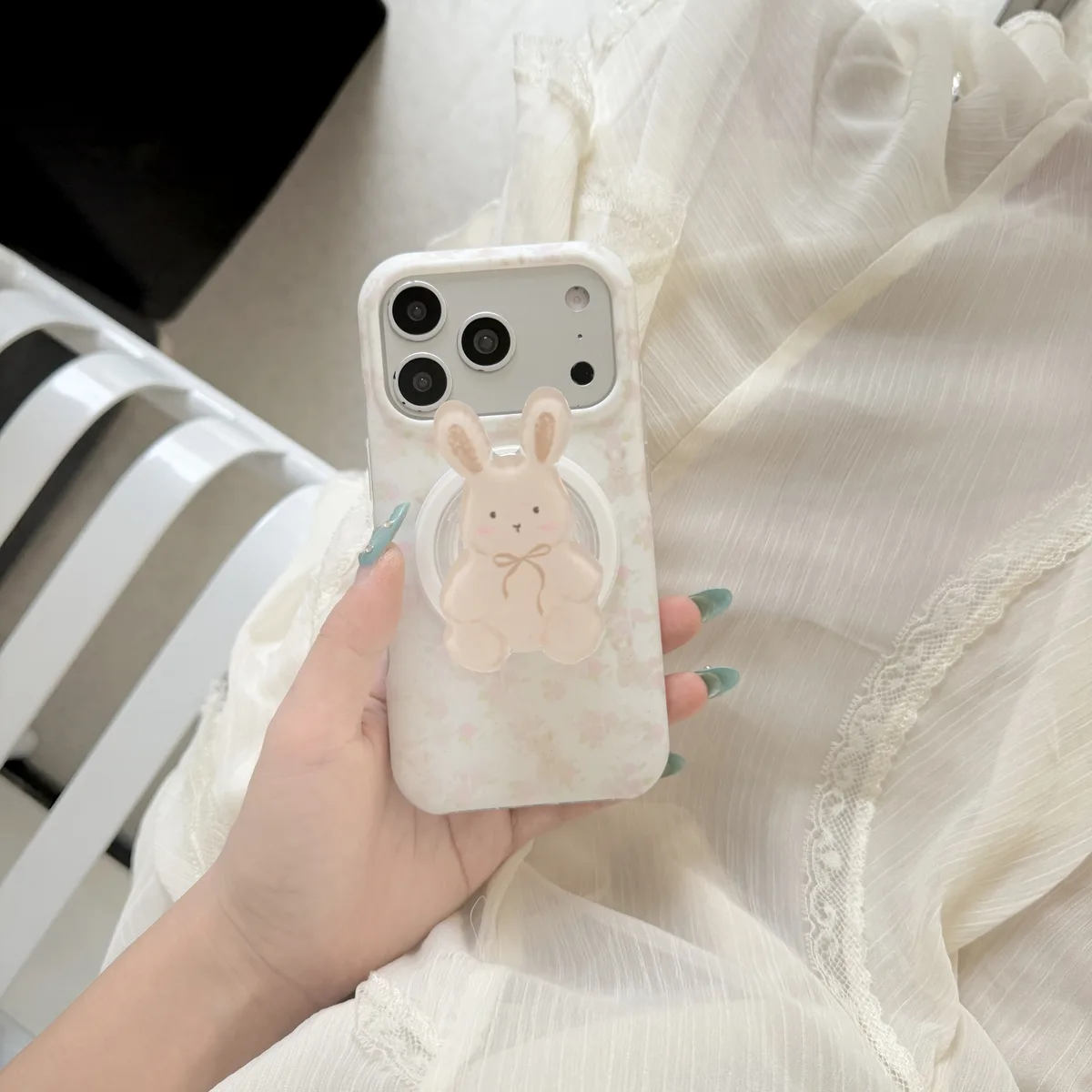 Cute bunny floral phone case with beaded charm for iPhone 17 16 15 Pro Max — MagSafe