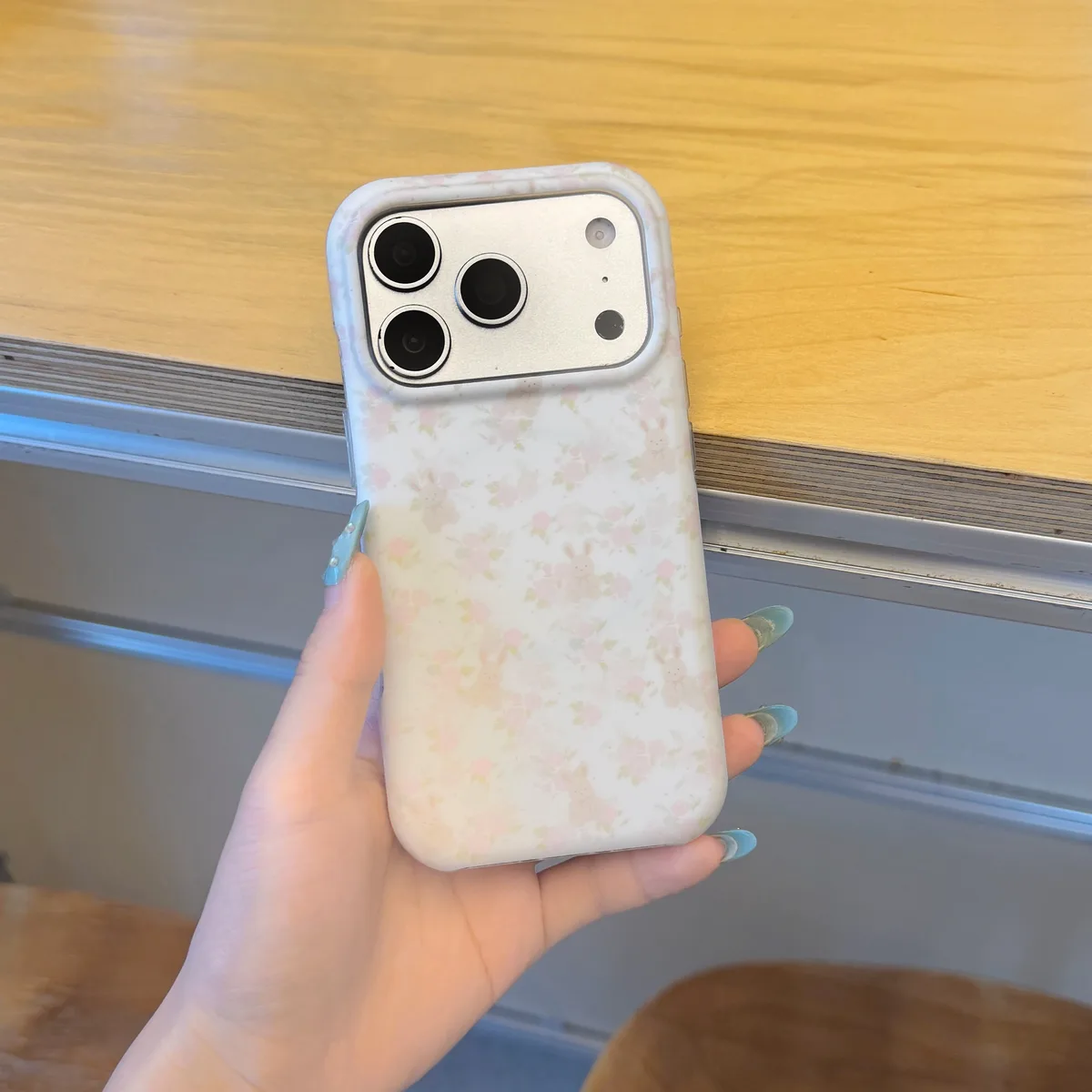 Cute bunny floral phone case with beaded charm for iPhone 17 16 15 Pro Max — MagSafe