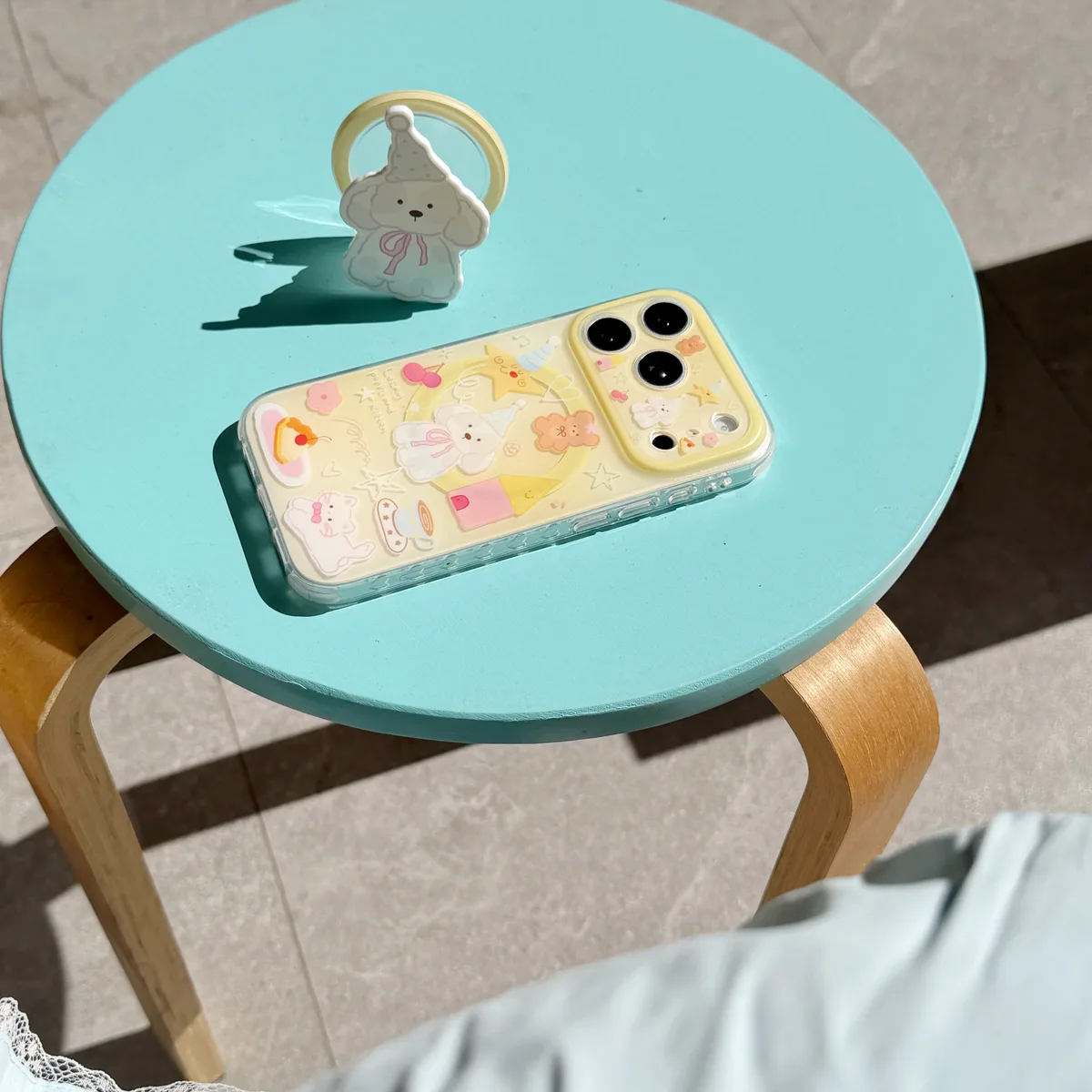 Cute Puppy Clear Phone Case with Beaded Charm and Party Pup Graphic for iPhone 17 16 15 Pro Max — MagSafe