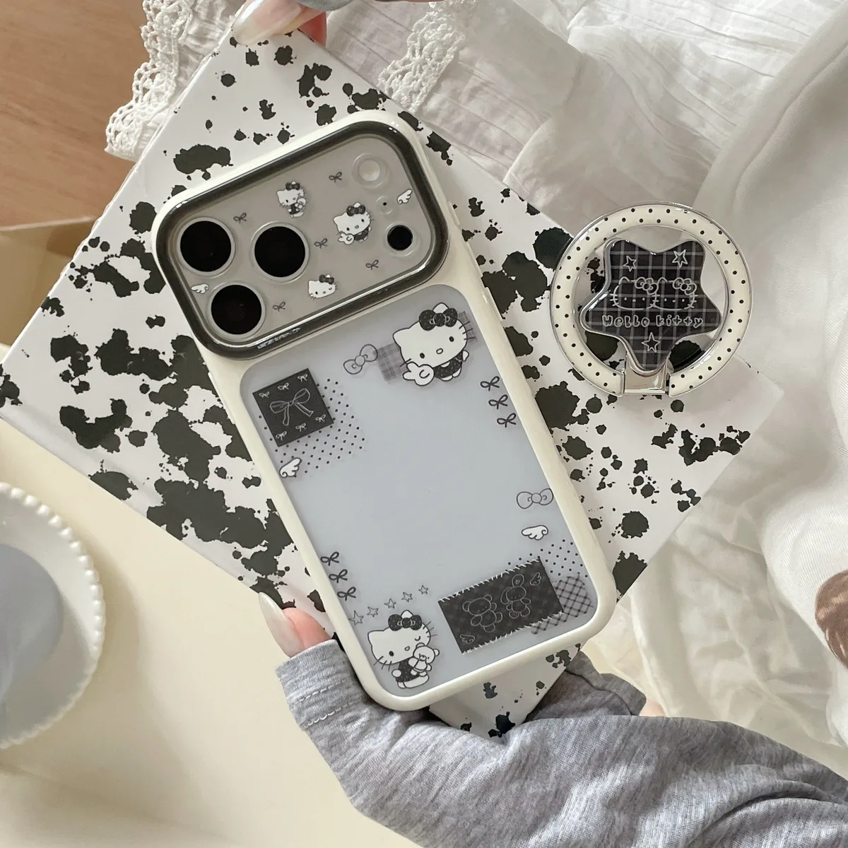 Hello Kitty Clear White with Black Bow Motif Phone Case for iPhone 17 16 15 Pro Max