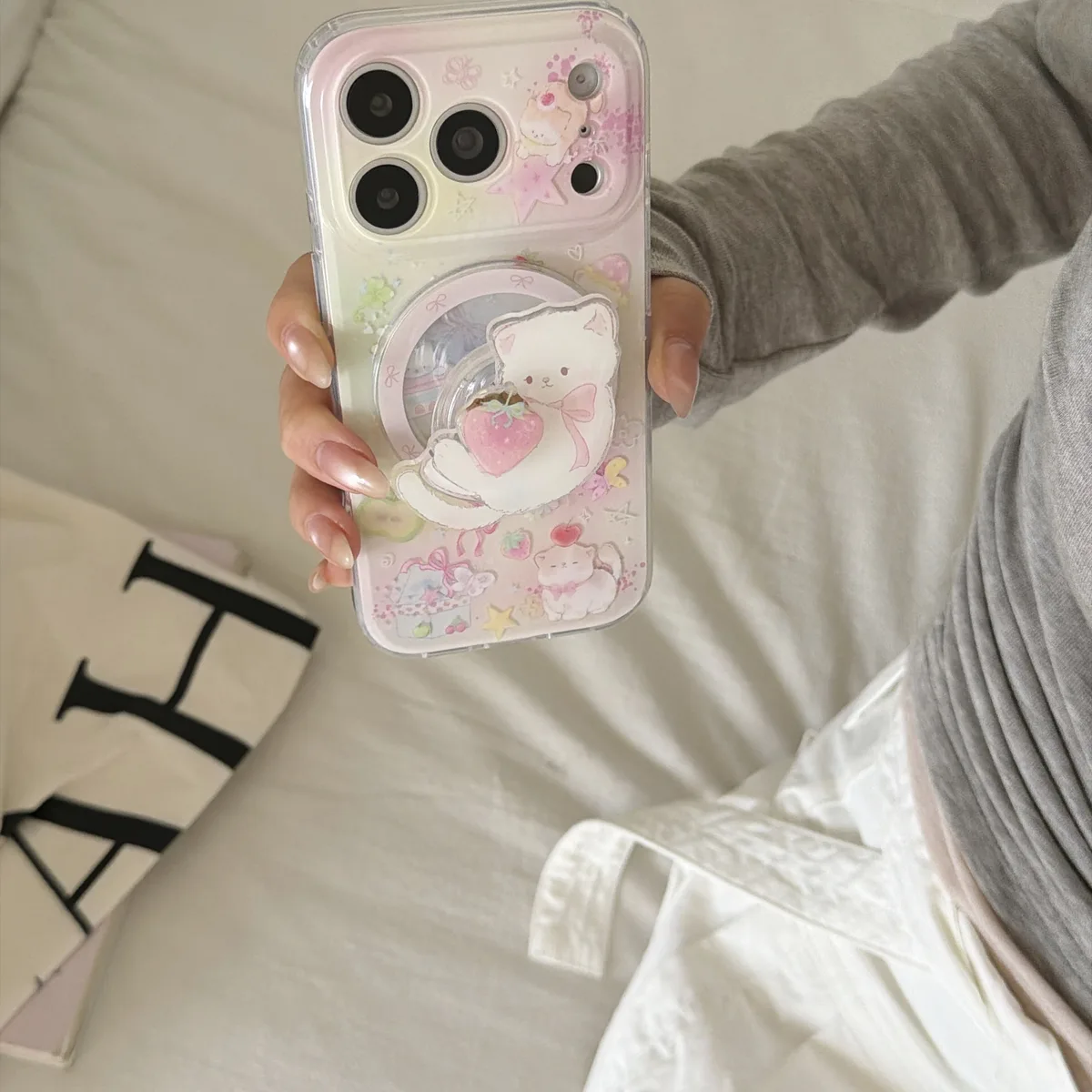 Cute pastel bear clear phone case with bead strap for iPhone 17 16 15 Pro Max — MagSafe