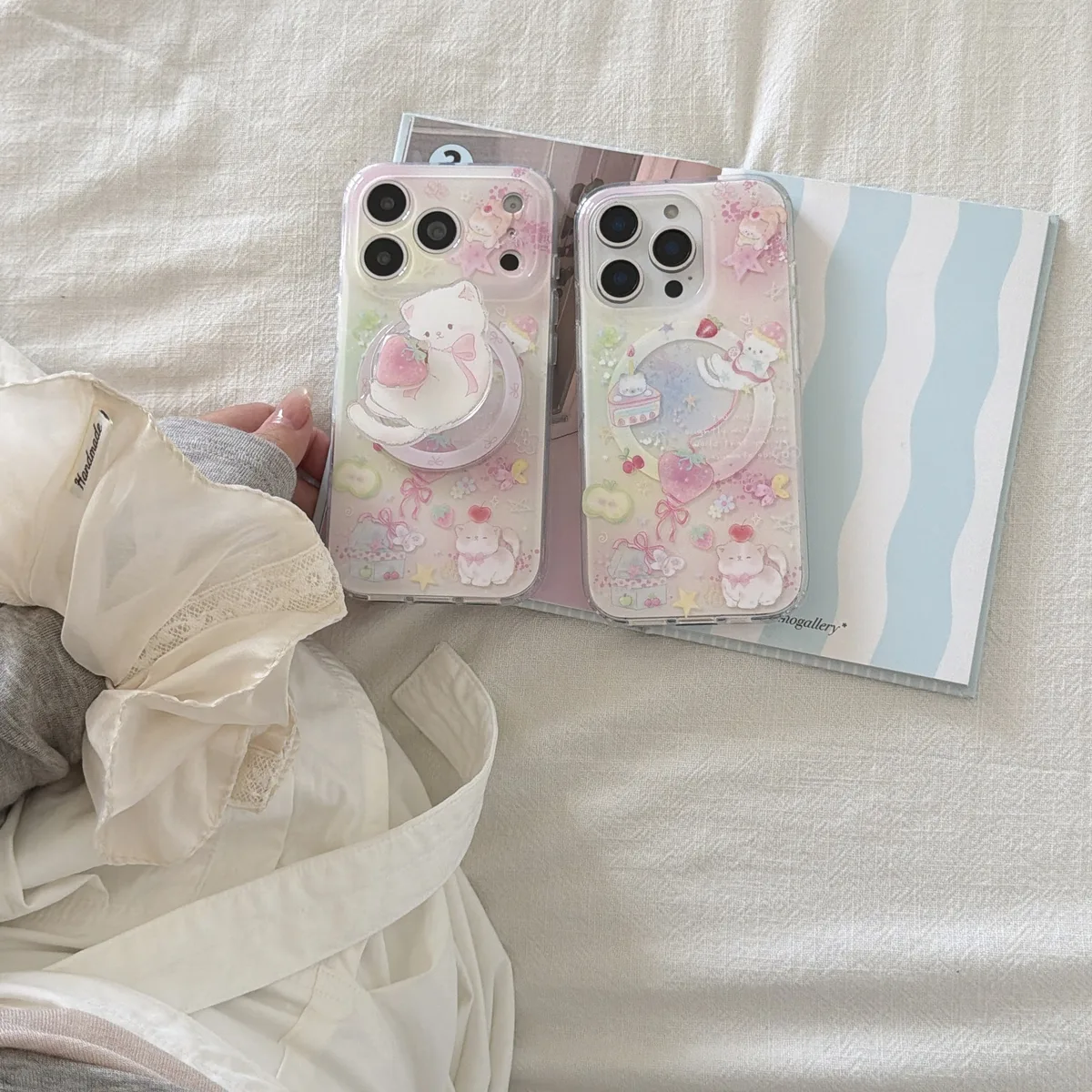 Cute pastel bear clear phone case with bead strap for iPhone 17 16 15 Pro Max — MagSafe