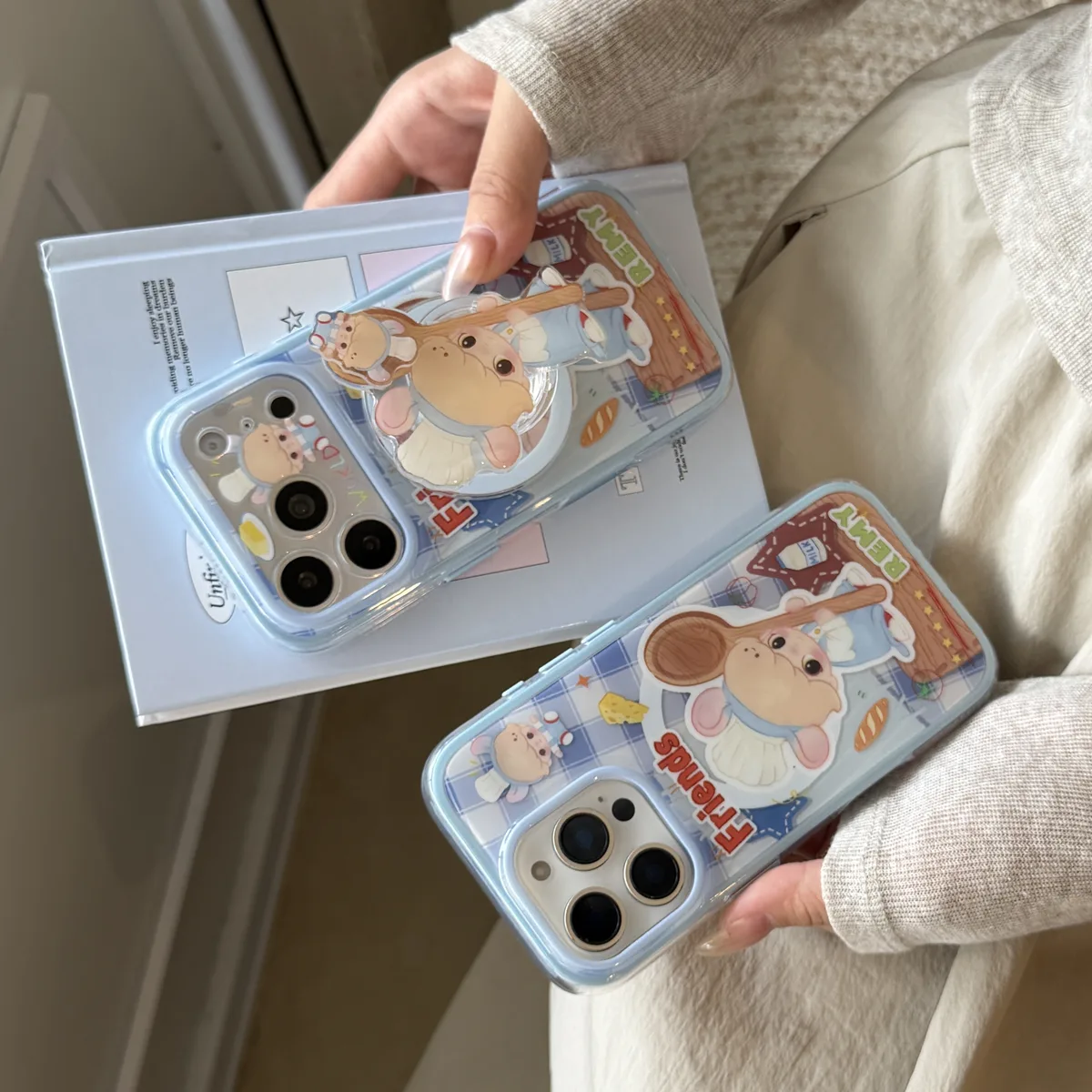 Cute chef mouse phone case with beaded charm strap for iPhone 17 16 15 Pro Max — MagSafe