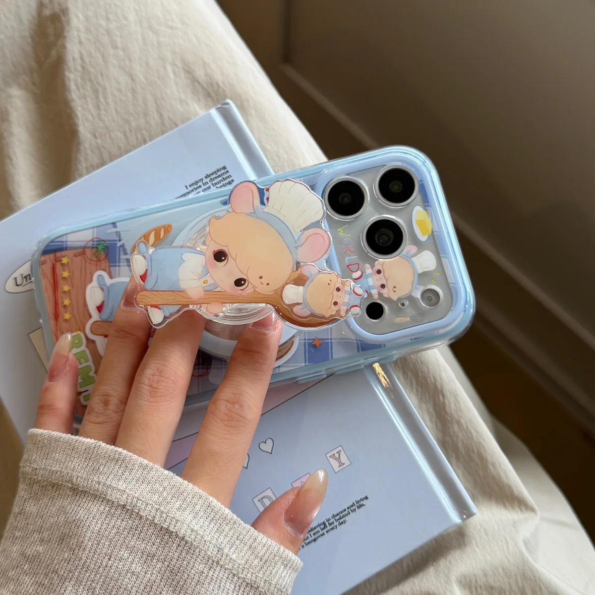 Cute chef mouse phone case with beaded charm strap for iPhone 17 16 15 Pro Max — MagSafe