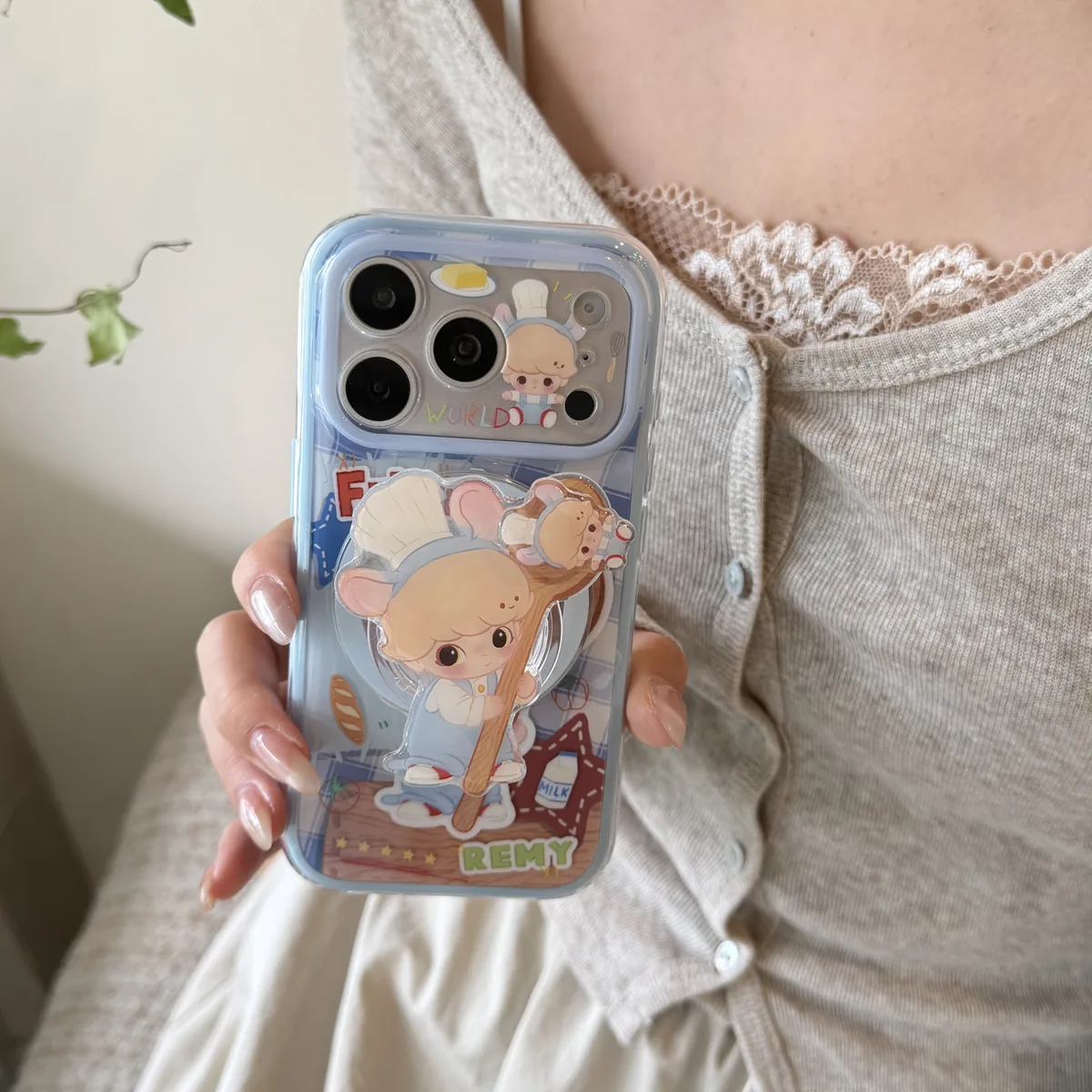 Cute chef mouse phone case with beaded charm strap for iPhone 17 16 15 Pro Max — MagSafe