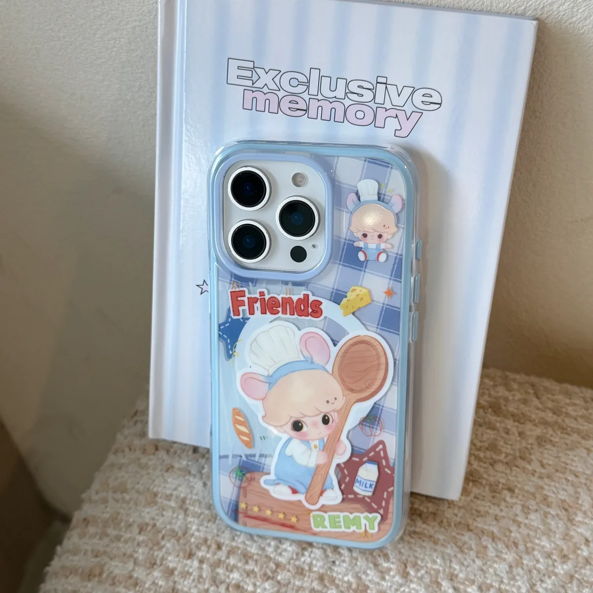 Cute chef mouse phone case with beaded charm strap for iPhone 17 16 15 Pro Max — MagSafe